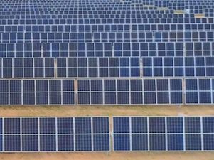 Солнечные электростанции в Навоийской и Самаркандской областях Узбекистана в 2022 году выработали 434 млн кВт/ч