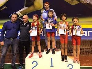 Юные борцы детско-юношеской спортивной школы Запорожской АЭС завоевали медали Всеукраинского турнира