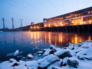 Новосибирская ГЭС готовится к пропуску весеннего половодья