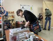 Хабаровских школьников обучают электромонтажному делу и азам программирования