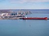 Казахстан увеличил объем экспорта нефти через порт Актау