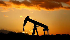 Падение нефти сохраняет давление на рубль, но префы «Татнефти» растут