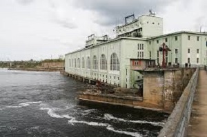 Волховская ГЭС встречает весну в условиях повышенной водности