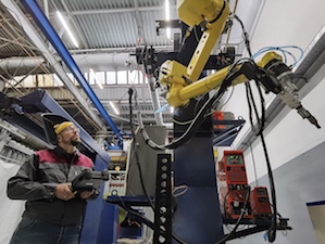 Ростех ввел в строй роботизированное сварочное оборудование на производстве двигателей в Самаре