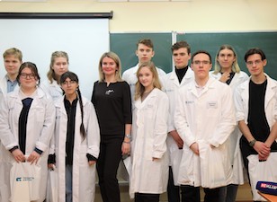 «Тольяттикаучук» организовал в Тольятти школьную олимпиаду по химии