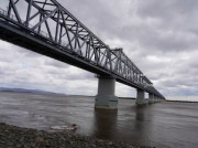 Россию и Китай соединил первый трансграничный железнодорожный мост через реку Амур