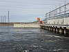 Воткинская ГЭС работает в режиме пропуска половодья