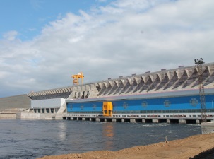 Богучанская ГЭС увеличила пропуск воды для обеспечения навигации