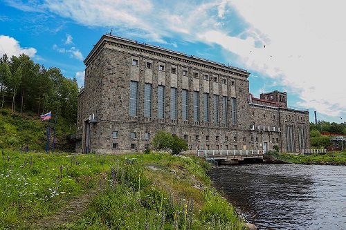 На одной из старейших ГЭС России – Кондопожской гидроэлектростанции – завершился капремонт гидроагрегата №2