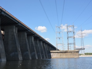 Жигулевская ГЭС закрыла затворы водосливной плотины