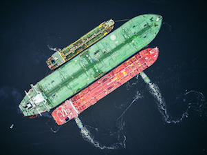 «Газпром нефть» экспортировала 50-миллионную тонну арктической нефти
