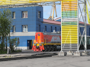 РЖД и Мурманский морской торговый порт запустили движение грузовых поездов по обходному пути