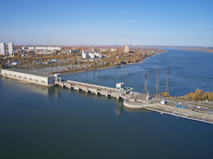 Новосибирская ГЭС работает в режиме наполнения водохранилища