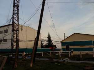 Ураган повредил опоры ЛЭП в якутском селе Хоро