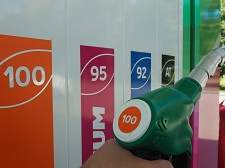 «Башнефть» приступила к промышленному выпуску бензина c октановым числом 100