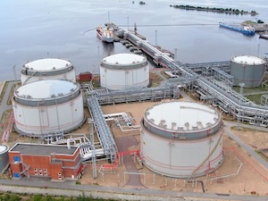 «Петербургский нефтяной терминал» в первом полугодии увеличил объемы перевалки