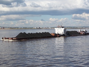 Яна осложнила навигационный завоз топлива в Якутии