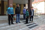 Добровольцы «Газпром энергосбыт Тюмень» научат слепых Югры пользоваться тактильными тростями