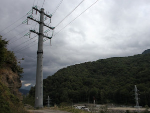 «Сочинские электрические сети» устраняют последствия ливня в Дагомысе