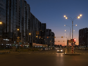 «Ленсвет» подключил к сетям наружное освещение участка Комендантского проспекта в Каменке