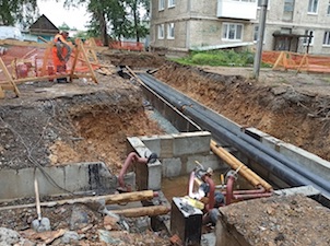 Свердловское «Облкоммунэнерго» обновляет магистральную теплотрассу в Кировграде