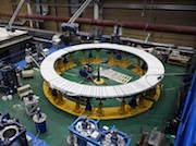 «НИИЭФА» наложил корпуснуюй изоляцию на сверхпроводящую катушку полоидального поля реактора ИТЭР