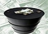 Слабый доллар не дает нефти упасть ниже $70 за баррель