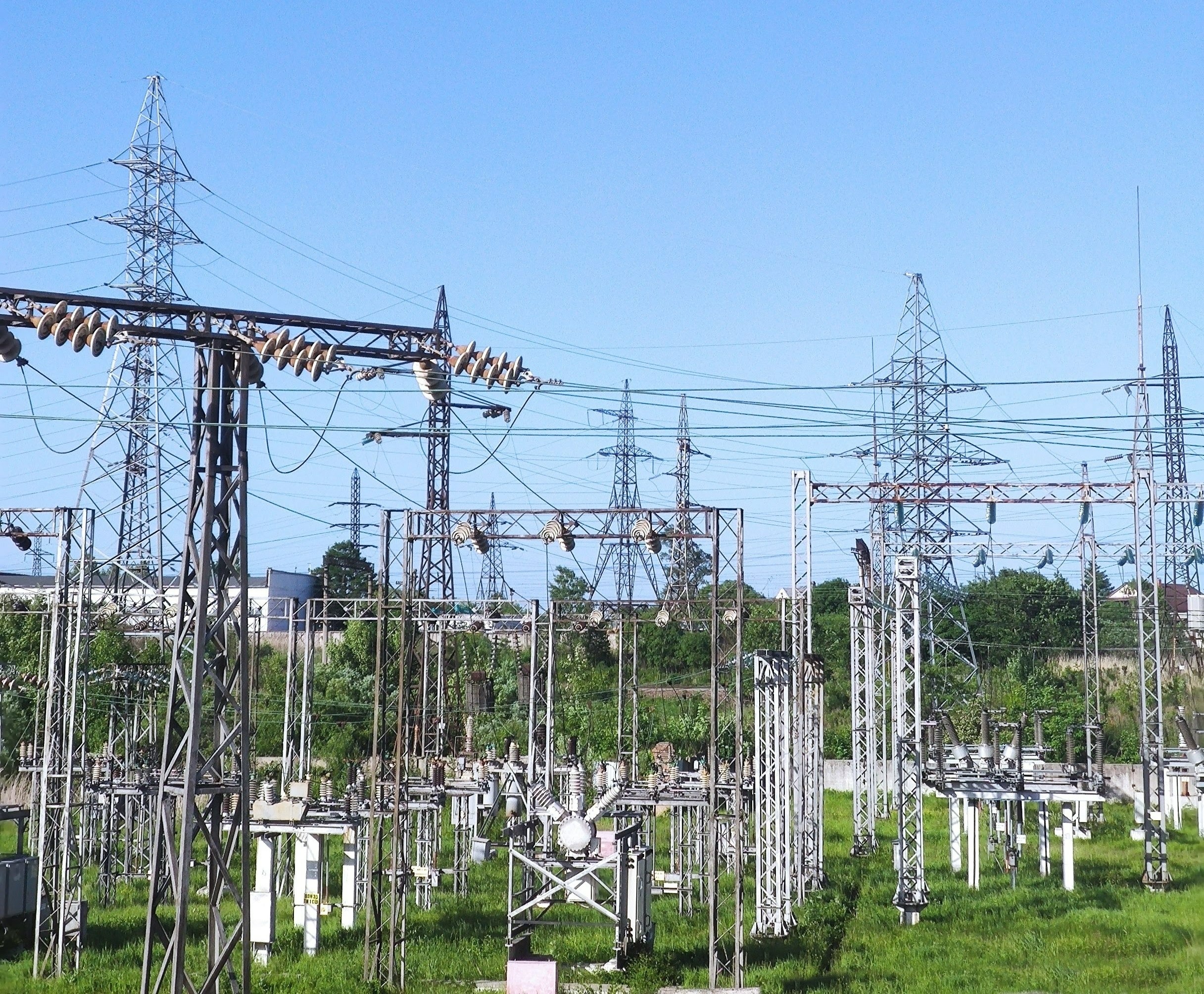 В Приморье энергетики предоставили для подключения 72 МВт новых мощностей и вложили три восьмерки