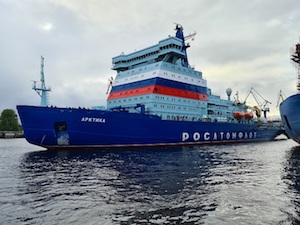 Атомный ледокол «Арктика» вернулся в Санкт-Петербург после ходовых испытаний в Финском заливе и Балтийском море