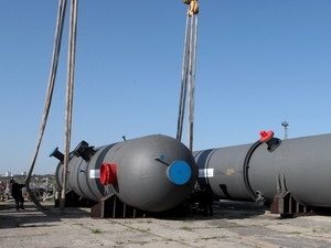 «Волгограднефтемаш» доставил на Омский НПЗ оборудование для производства зимнего дизтоплива