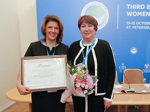СИБУР получил награду за успехи в развитии женского лидерства