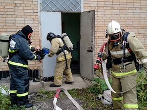 «Гидропресс» организовал тренировку по тушению пожара и гражданской обороне