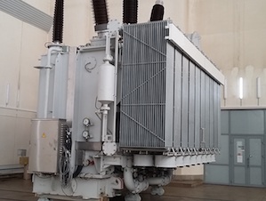 На Майнской ГЭС собрали первый новый трансформатор